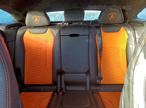 ZPBUA1ZL9KLA04432 2019 LAMBORGHINI URUS White Widok tylnych siedzeń