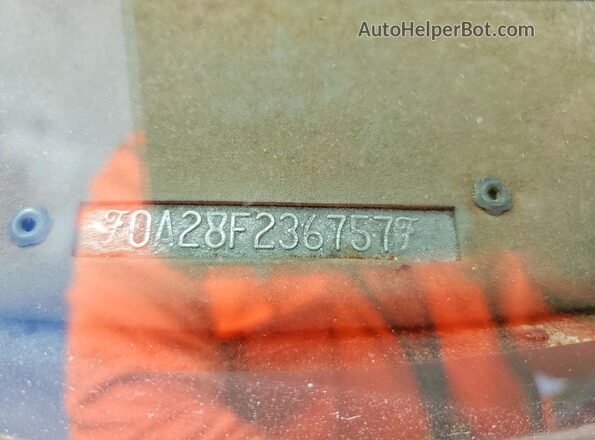 0A28F236757 1970 FORD FAIRLANE Beige Widok komory silnika