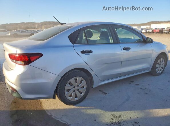3KPA24AB8JE062485 2018 KIA RIO Серебряный Передняя правая четверть