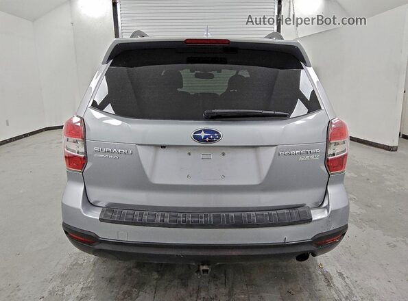 JF2SJAXC0GH468013 2016 SUBARU FORESTER 2.5I TO Серебряный Вид салона спереди