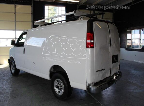 1GTW7AFP5P1188115 2023 GMC SAVANA White Вид спереду