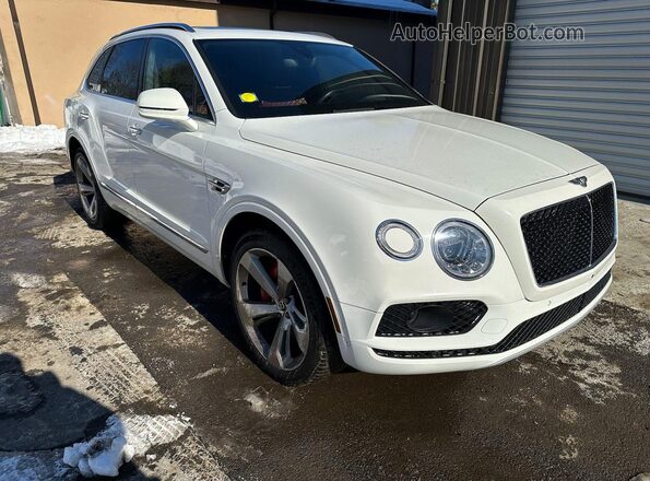 SJAAM2ZV1KC026676 2019 BENTLEY BENTAYGA Белый Задняя левая четверть