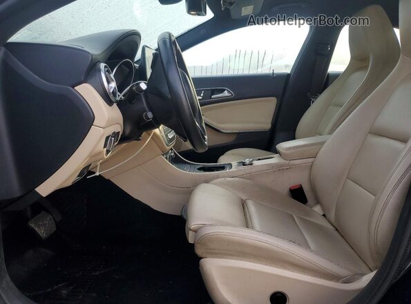 WDDSJ4EB4JN589832 2018 MERCEDES-BENZ CLA-CLASS Blue Dashboard view