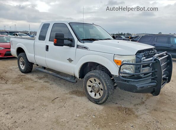 1FT7X2BT7GEA13452 2016 FORD F250 Белый Вид спереди