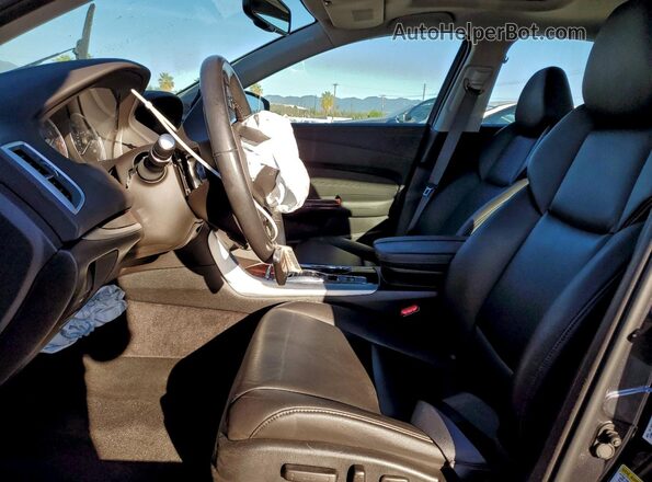 19UUB2F37GA011799 2016 ACURA TLX Charcoal Widok wnętrza z przodu