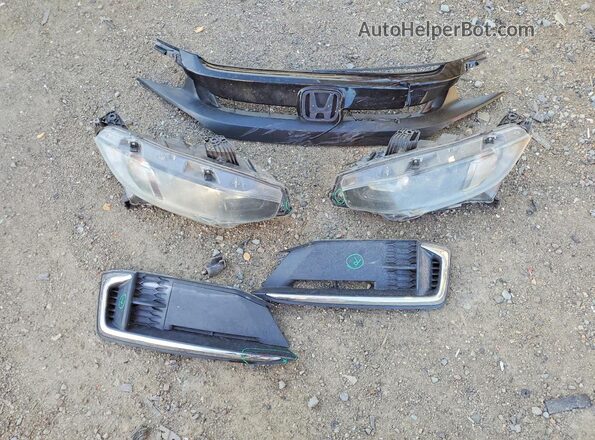 19XFC2F67KE048372 2019 HONDA CIVIC Silver Engine compartment view