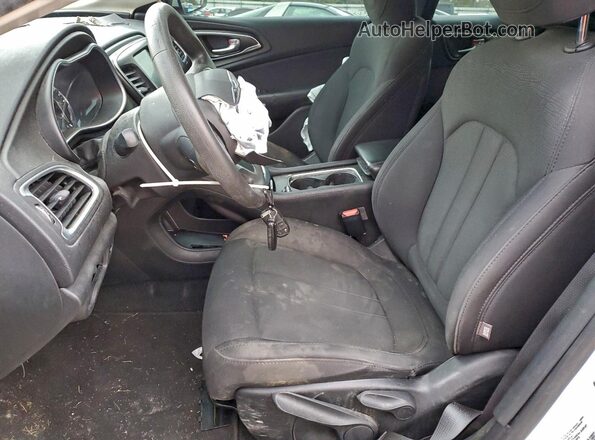 1C3CCCAB4GN175469 2016 CHRYSLER 200 Белый Вид салона спереди