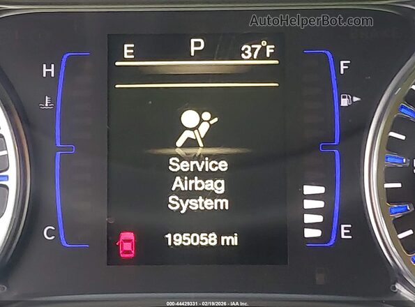 1C3CCCAB9GN149028 2016 CHRYSLER 200 Белый 