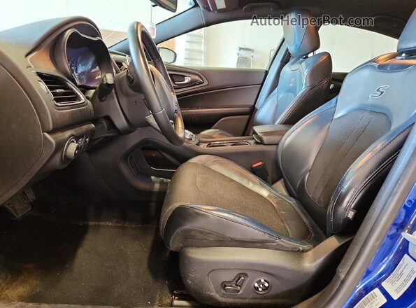 1C3CCCBB6GN123923 2016 CHRYSLER 200 Синий Вид салона спереди