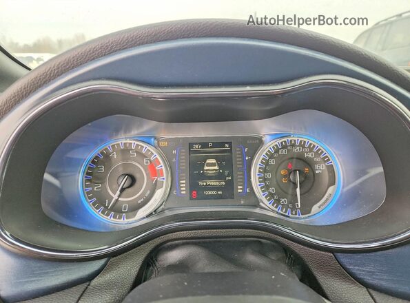 1C3CCCDGXGN184054 2016 CHRYSLER 200 Черный Вид щитка приборов