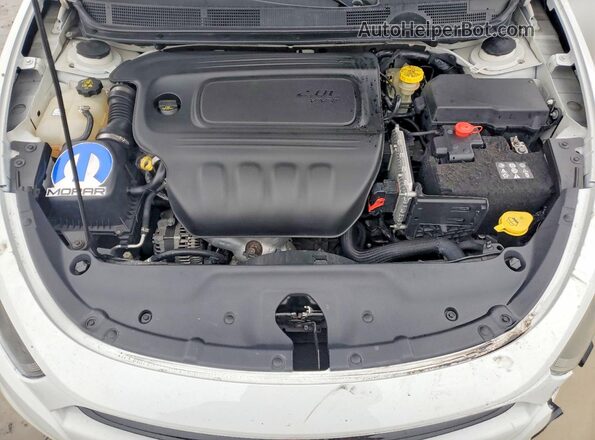 1C3CDFBA8GD604963 2016 DODGE DART White Вид задньої частини салону