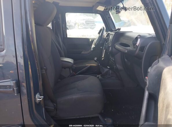 1C4BJWDG3JL830200 2018 JEEP WRANGLER Gray წინა სალონის ხედი