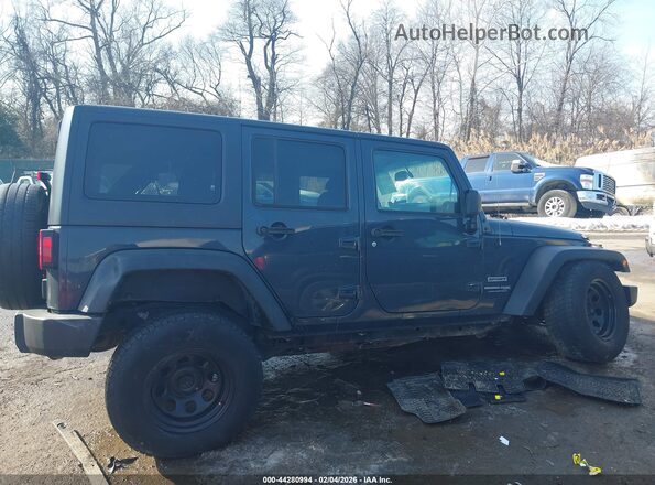 1C4BJWDG3JL830200 2018 JEEP WRANGLER Gray უკანა სალონის ხედი