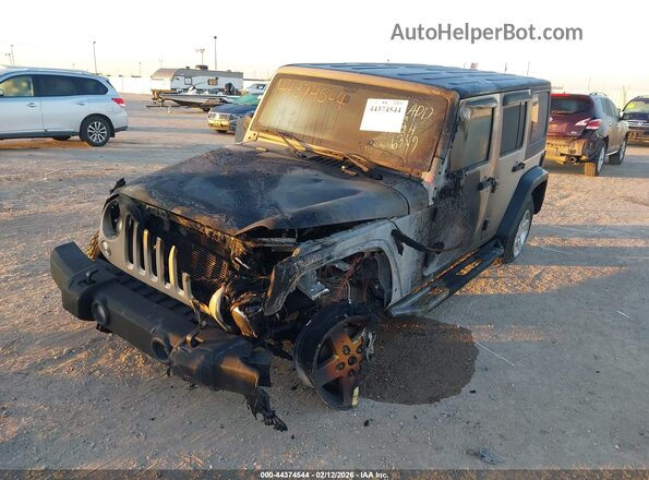 1C4BJWDG8GL316349 2016 JEEP WRANGLER UNLIMITED Желто-коричневый Вид спереди