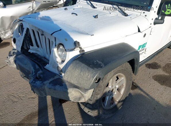 1C4BJWDG9GL196948 2016 JEEP WRANGLER UNLIMITED Белый Вид спереди