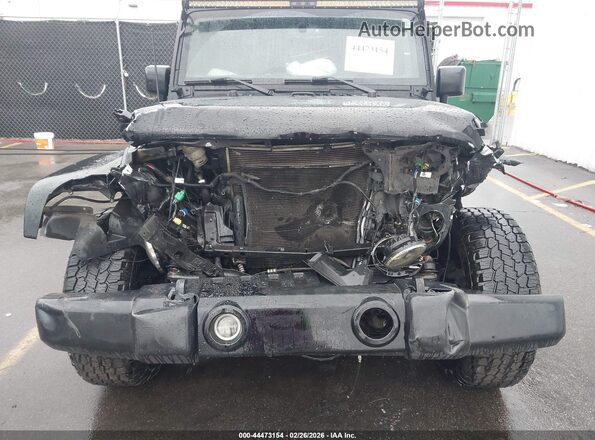 1C4BJWEG2HL679035 2017 JEEP WRANGLER UNLIMITED Черный Вид спереди