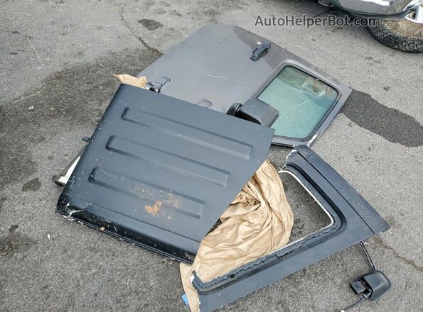1C4HJXDG2PW672939 2023 JEEP WRANGLER Gray Widok naklejki z numerem VIN
