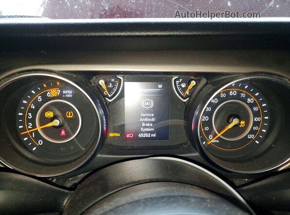 1C4HJXDN0JW295873 2018 JEEP WRANGLER Красный Вид щитка приборов