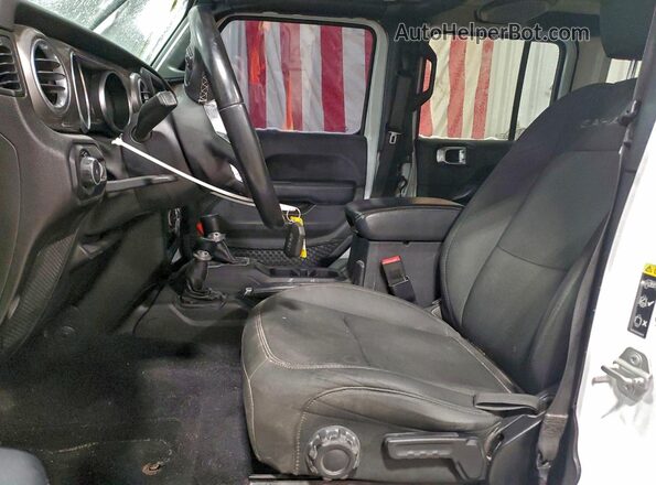 1C4HJXEN6LW230169 2020 JEEP WRANGLER Белый Вид салона спереди