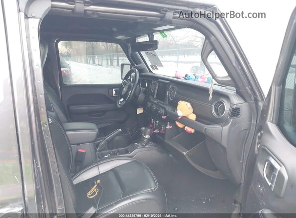 1C4JJXP63PW557206 2023 JEEP WRANGLER Черный Вид салона спереди
