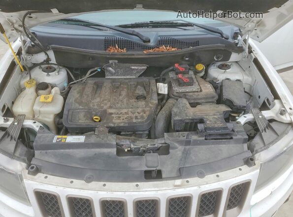 1C4NJCBB2GD726979 2016 JEEP COMPASS Белый Вид подкапотного пространства