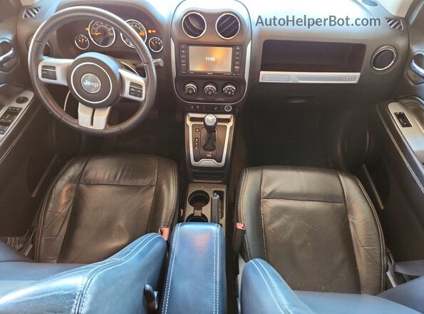 1C4NJDEBXGD764669 2016 JEEP COMPASS Серый Вид панели приборов