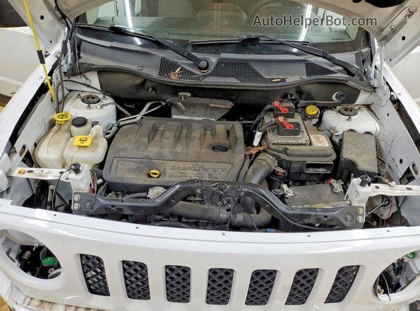 1C4NJRBB3HD212577 2017 JEEP PATRIOT Белый Вид подкапотного пространства