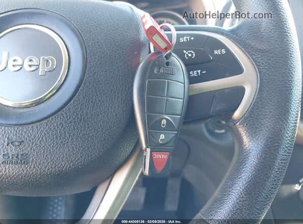1C4PJLAB0GW274402 2016 JEEP CHEROKEE Black წინა პანელის ხედი