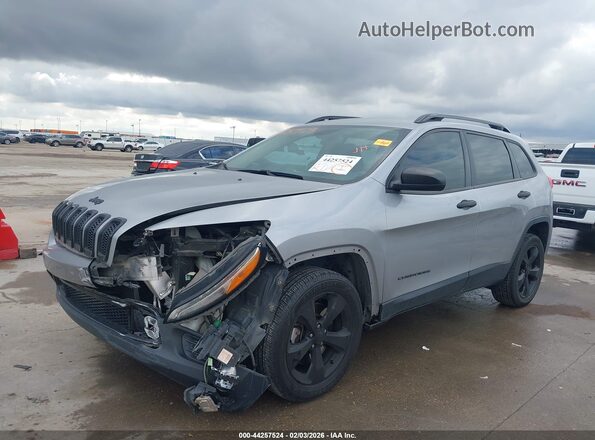 1C4PJLAB5HW623961 2017 JEEP CHEROKEE Gray Przód lewy