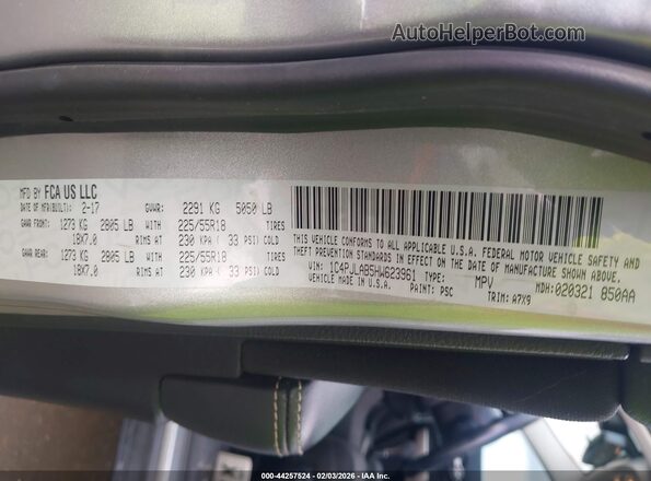 1C4PJLAB5HW623961 2017 JEEP CHEROKEE Gray Widok komory silnika