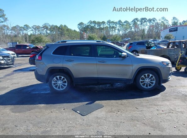 1C4PJLCB4KD263694 2019 JEEP CHEROKEE Brown Rear interior view