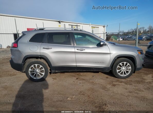 1C4PJLCB9KD222302 2019 JEEP CHEROKEE Silver უკანა სალონის ხედი