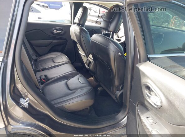 1C4PJLDB8HW539824 2017 JEEP CHEROKEE Серый Вид наклейки с VIN-кодом
