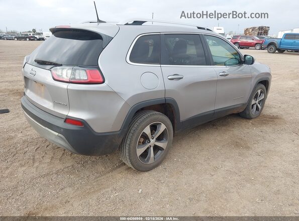 1C4PJLDB9KD403043 2019 JEEP CHEROKEE Silver Trasero derecho