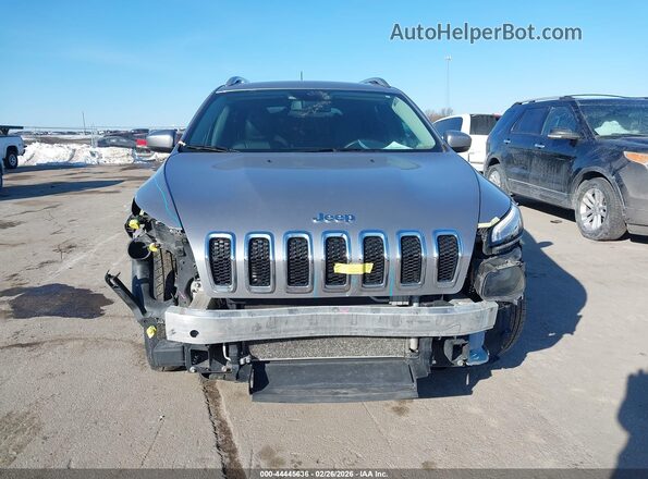 1C4PJLDX8JD519635 2018 JEEP CHEROKEE Серебряный Вид щитка приборов