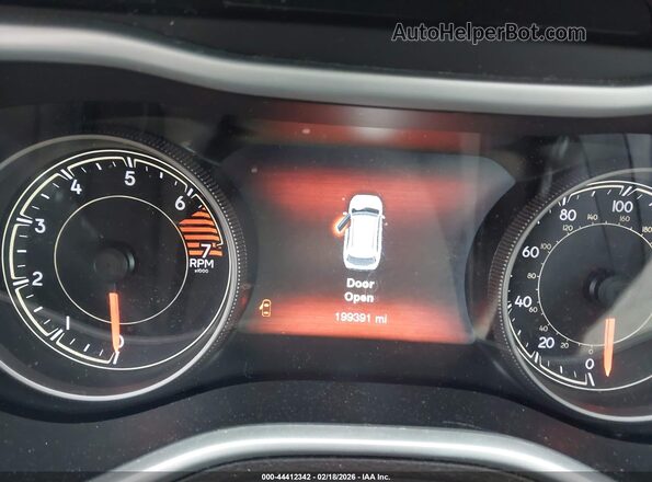 1C4PJLJB7HW527393 2017 JEEP CHEROKEE Champagne Вид задних сидений