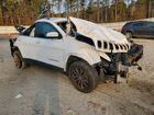 2019 Jeep Cherokee Latitude Plus White vin: 1C4PJLLB3KD109624