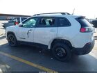2019 Jeep Cherokee Altitude Fwd White vin: 1C4PJLLB8KD369971