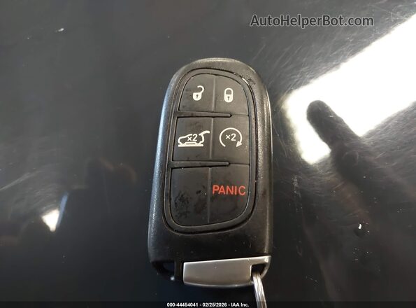 1C4PJMBSXGW322797 2016 JEEP CHEROKEE Серый Вид панели приборов