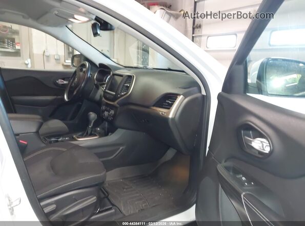 1C4PJMCS3GW133391 2016 JEEP CHEROKEE White Widok wnętrza z przodu