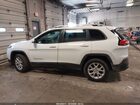 2016 Jeep Cherokee Latitude White vin: 1C4PJMCS3GW133391