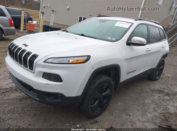 1C4PJMDB8JD571888 2018 JEEP CHEROKEE Белый Передняя левая четверть