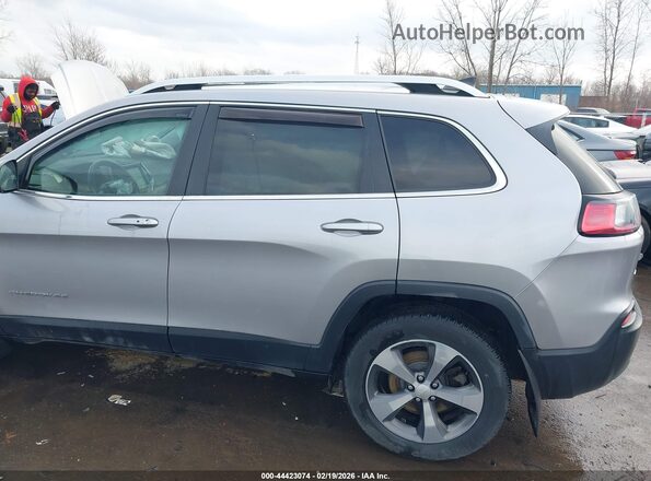 1C4PJMDN8KD208938 2019 JEEP CHEROKEE Silver Widok wnętrza 360 stopni