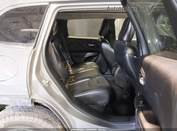 1C4PJMDX3MD160771 2021 JEEP CHEROKEE Gray VIN կոդի պիտակի տեսք