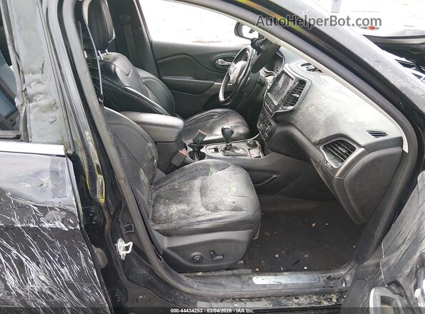 1C4PJMDX6LD586596 2020 JEEP CHEROKEE Черный Вид салона спереди