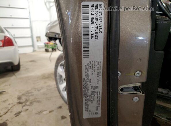 1C4PJMDX7MD165231 2021 JEEP CHEROKEE Brown 360 interior view