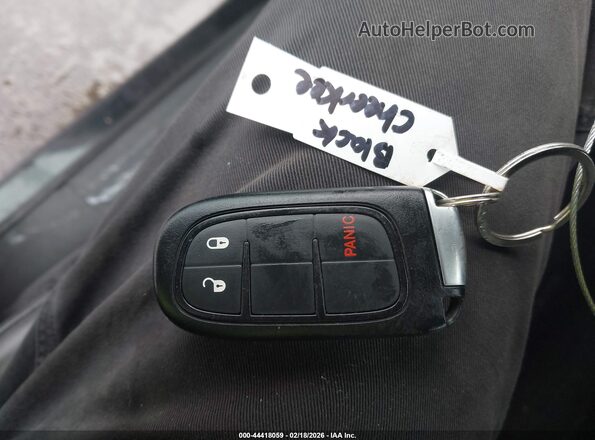 1C4PJMLX2KD104108 2019 JEEP CHEROKEE Black Widok deski rozdzielczej