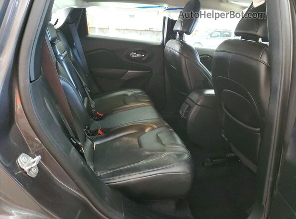 1C4PJMLX6KD107030 2019 JEEP CHEROKEE Charcoal Widok wnętrza z tyłu