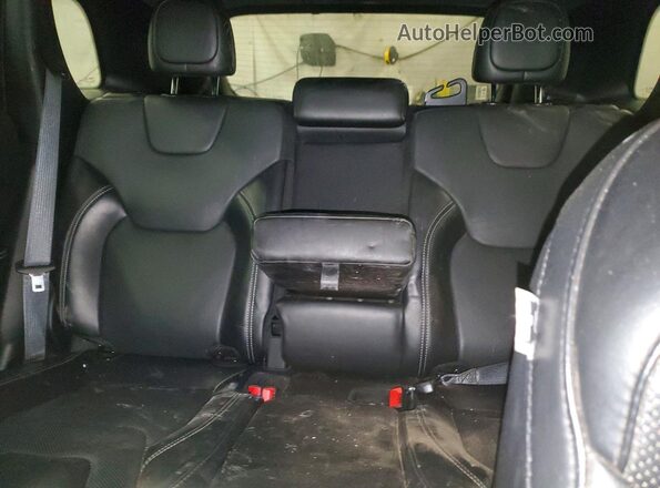 1C4PJMMX7MD110875 2021 JEEP CHEROKEE White Vista de los asientos traseros