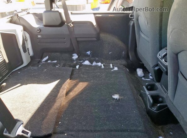 1C4PJXAN0SW581532 2025 JEEP WRANGLER White Rear interior view